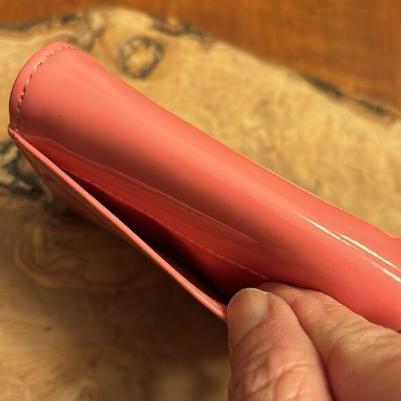 Urban Outfitters Little Critter Card Holder - Picture 4 of 8